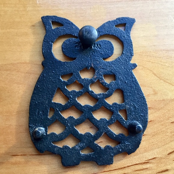🦉Small cast iron owl trivet VTG 🦉 - Picture 6 of 7